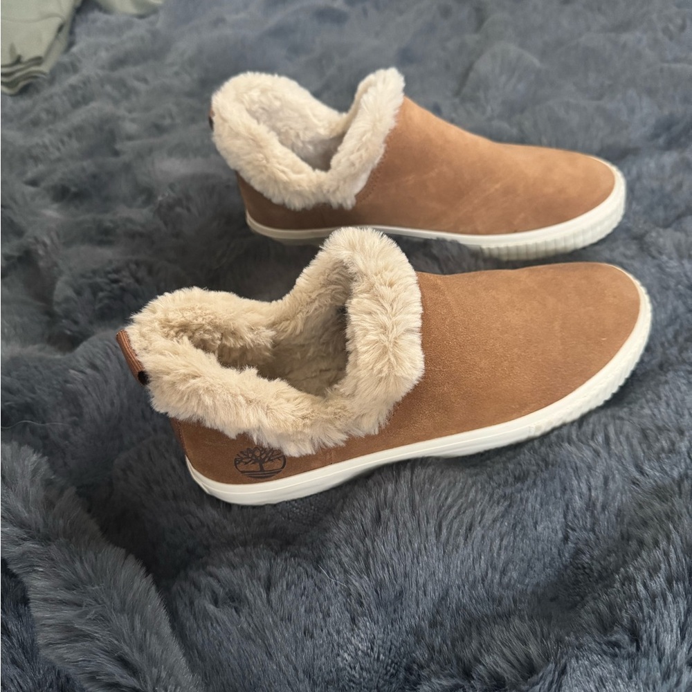 Timberland Women's Brown Fur-Lined Slippers